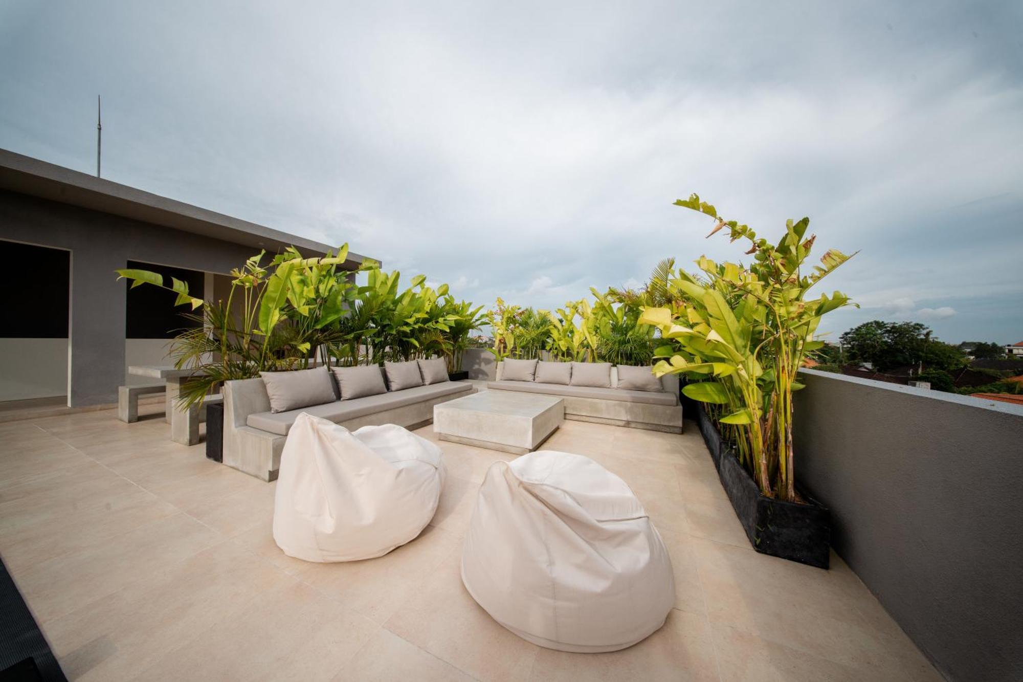 Thehub Pererenan Coworking, Pool And Rooftop Canggu Zewnętrze zdjęcie
