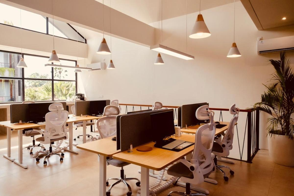 Thehub Pererenan Coworking, Pool And Rooftop Canggu Zewnętrze zdjęcie